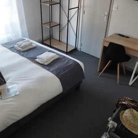 Brit L'arrivee Hotel 3*